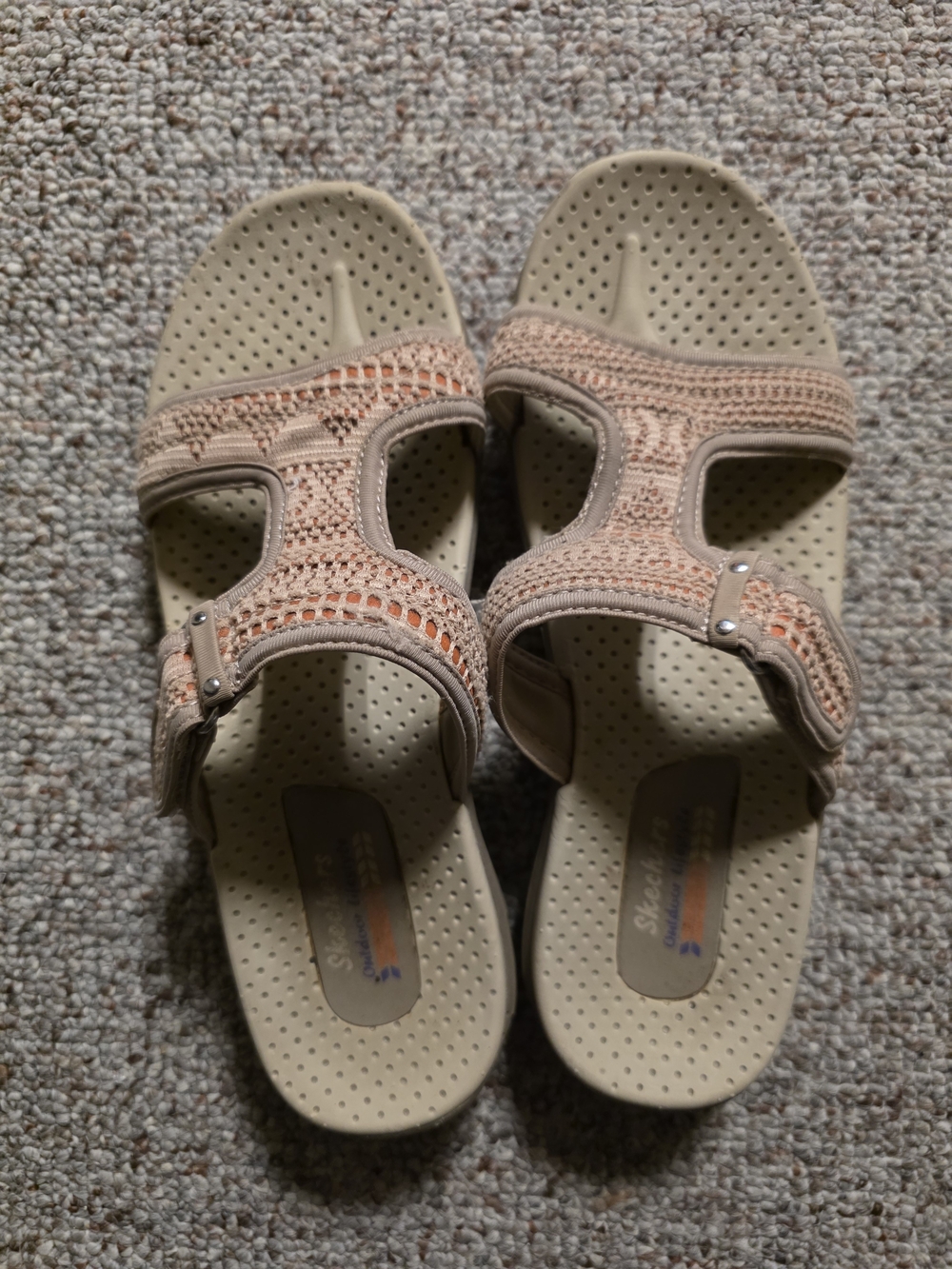 Comfort Crochet Slide Sandals in Beige Skechers Size 9
